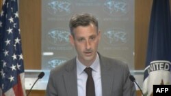 네드 프라이스 미국 국무부 대변인이 8일 워싱턴 국무부 청사에서 브리핑을 하고 있다.