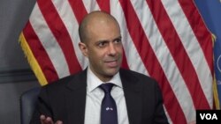 16일 비핀 나랑 미 국방부 우주정책차관보가 미 국방부 청사인 펜타곤에서 VOA 조은정 기자와 인터뷰를 가졌다.