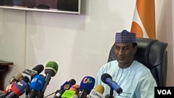 Fira Ministan gwamnatin Rikon kwaryan Jamhuriyar Nijar, Ali Mahaman Lamine Zeine
