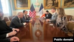 Azərbaycan xarici işlər nazirinin müavini ABŞ senatorları və konqresmenləri ilə görüşüb (Mənbə: Xarici İşlər Nazirliyi)