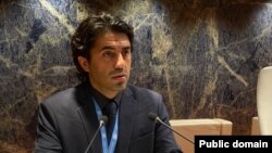 Emin Hüseynov (Fotonu Emin Hüseynovun özü təqdim edib)