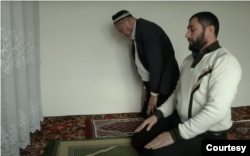 "Oqlanmagan – The Unexonerated" hujjatli filmidan