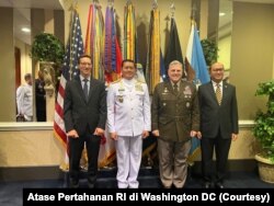 Panglima TNI Laksamana Yudo Margono bertemu denggan Ketua Kepala Staf Gabungan Amerika Jendral Mark A. Milley. Latihan militer ASEAN menjadi salah satu fokus pertemuan tersebut. (Foto: Courtesy/Atase Pertahanan RI di Washington DC)