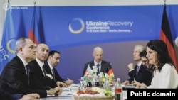 Azərbaycan XİN Ceyhun Bayramov və almaniyalı həmkarı Annalena Berbok ilə görüşüb.