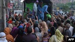 چارواکي وایي د خلکو لپاره په کافي اندازه اوړه لري خو دا چې خلک ویره لري نوبت به یې ونه رسیږي، ټیل ماټیل کیږي. 