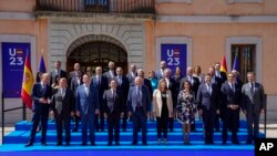 На Украина и треба поддршката на ЕУ, која е сигурна, и која ќе ја зголемиме, но и поддршката на САД, заклучи Жозеп Борел. 