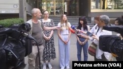 Studentkinje Fakulteta političkih nauka (FPN) u Beogradu najavile su u utorak formiranje "ženske grupe" i pokretanje onlajn platforme uz pomoć koje će njihove koleginice moći da prijave slučajeve seksualnog nasilja.