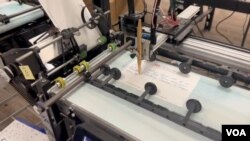 เครื่องช่วยเขียน "Handwrytten"