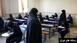 محرم‌سازی مدارس در ایران - آرشیو 