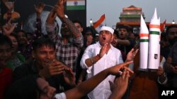 INDIA-SPACE-SCIENCE-MOON-CELEBRATION