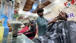 پاکستان دا وخت د ګرانۍ، د روپۍ د ښکته غورځېدونکي قدر، زر مبادلې د کمي او د بهرنیو قرضونو د دروند بوج سره مخ دی
