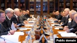 Andrey Belousiv və Şahin Mustafayev (Mənbə: Rusiya hökuməti)