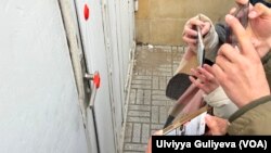 Toplum TV-nin ofisi möhürlənib.