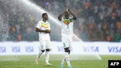 Les Lions de la Teranga ont finalement mis trois buts aux Lions indomptables.