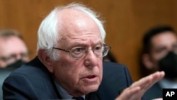 Foto Achiv: Senate Bernie Sanders (Demokrat Vermont) pandan yon odisyon nan Kongre a, 8 Jyen 2023. 