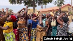 Bayan tashin hankalin da ya auku a karshen makon 2023, daruruwan 'yan gudun hijira dake sansanoni da dama, a ciki da wajen jihar Filato, sun bukaci agajin gaggawa daga hukumomi da daidaikun jama'a.