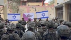 Israelis Return From Abroad to Fight