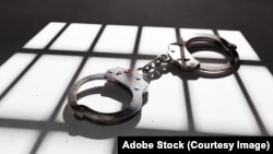 ILUSTRASI - Pemerintah Filipina menangkap Myrna Mabanza, Kamis (15/2), yang diidentifikasi oleh Amerika Serikat sebagai fasilitator “teror” yang memberikan uang dan bantuan lainnya kepada kelompok ISIS.