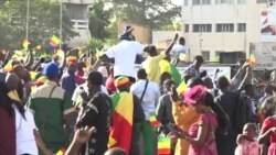 Manifestation spontanée à Bamako après la prise de Kidal par l’armée