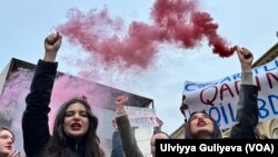 Azərbaycan Feminist Hərəkatı “8 Marş – Duruş sərgiləyirik” piketi keçiriblər