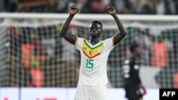 Le défenseur sénégalais Krépin Diatta joue à l'AS Monaco dans le championnat français.