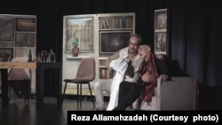 نمایش «داستان دو مرد»