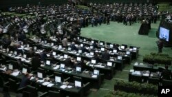 لایحه بودجه ۱۴۰۳ در روز سه‌شنبه سی‌ام آبان در نامه‌ای از سوی دولت به مجلس شورای اسلامی تحویل داده شد