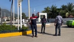 Militan Pati Pitit Dessalines Plante Piket yo Devan Ayewopò Okap la pou Mande yo Pa Kite PM Ariel Henry Ateri la 