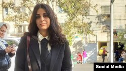 سپیده رشنو. آرشیو