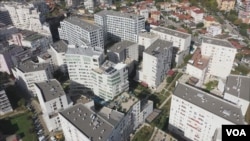 Kompleki i pallateve i ndërtuar në zonën e ish Klubit Partizani