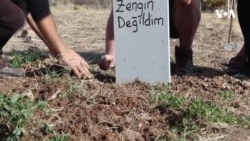 Ankarada "Çoxluq" adlı qəbirlərdən təşkil edilmiş sərgi keçirildi