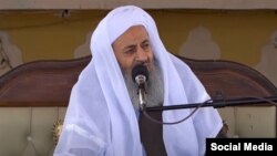 مولوی عبدالحمید، در نماز جمعه ۲۶ آبان زاهدان