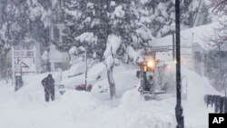ادارهٔ ملی هواشناسی ایالات متحده به باشندگان منطقه هشدار داد که رفت‌ و آمد‌ها صبح و پس از چاشت روز جمعه ممکن اخلال شود.