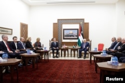 U.S. Secretary of State Antony Blinken meets with Palestinian President Mahmoud Abbas, at the Muqata in Ramallah in the Israeli-occupied West Bank, Nov. 5, 2023. (Reuters/Jonathan Ernst/Pool)