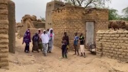 Mali : Kadiatou, l’école à tout prix malgré son handicap