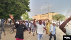 Wasu masu zanga zangar kalubalantar kifar da shugaba Bazoum