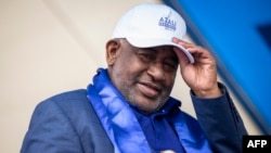 Les partisans d'Azali espèrent un remake de la présidentielle de 2019, qu'il avait remportée dès le premier tour avec 60% des voix.