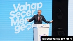 CHP Mersin Büyükşehir Belediye Başkan Adayı Vahap Seçer