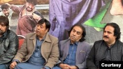 شاهد خان د ۳۵۰ نه زیاتو فلمونو کې رول لوبولی دی