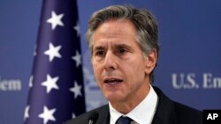 Menteri Luar Negeri AS Antony Blinken berbicara di Tel Aviv, Selasa 17 Oktober 2023, setelah pertemuan semalam dengan Perdana Menteri Israel Benjamin Netanyahu. (Foto: AP)