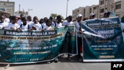 Moussa Diop avait annoncé sa candidature à la présidentielle mais ne figure pas parmi les 19 prétendants retenus pour ce scrutin initialement prévu le 25 février et reporté sine die le 3 février. (Photo by ABDOU KARIM NDOYE / AFP)