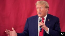 Foto Achiv: Kandida a la prezidans Repibliken - ex-Prezidan Donald Trump nan Edinburg, Texas, 19 Nov. 2023. 