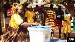 Dans ce pays où les résultats sont régulièrement contestés, les 200 observateurs internationaux ont annoncé n'avoir relevé aucun incident majeur.