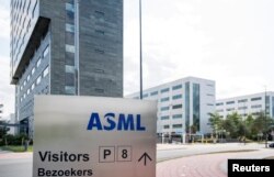 资料照：全球重要的半导体设备生产商--荷兰公司阿斯麦（ASML）总部外景。(2018年8月30日)