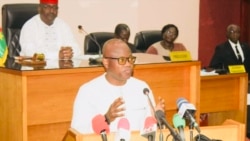 Robert Lucien Kargougou, le ministre burkinabè de la Santé. (VOA/Lamine Traoré)