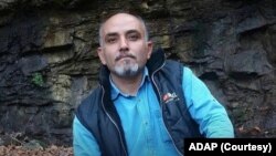 صالح ملاعباسی، فعال سیاسی، روز دوشنبه به دست ماموران امنیتی در شهر اهر بازداشت شد