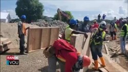 Apre yon Poz Akoz Inodasyon, Kontriksyon Kanal Wanament la Kontinye