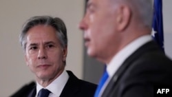 Blinken na zajedničkoj konferenciji za medije sa izraelskim premijerom Benjaminom Netanjahuom u Tel Avivu, u oktobru 2023. (Foto: Jacquelyn Martin / POOL / AFP)