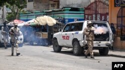 Des partis politiques et personnalités d'Haïti s'efforcent mercredi de s'accorder sur la composition d'autorités de transition, afin de tenter de rétablir un semblant de stabilité dans le pays miné par les gangs. (Photo by Richard PIERRIN / AFP)