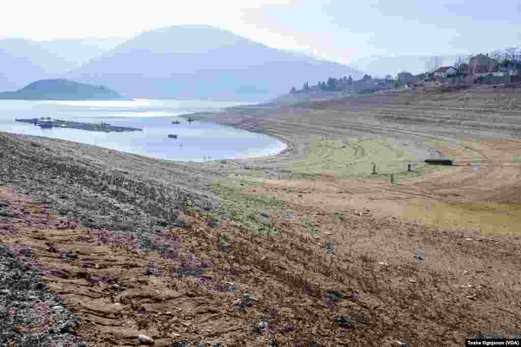 Тиквешко Езеро